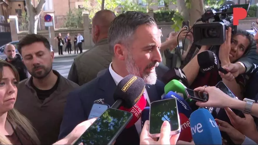 Abascal defiende priorizar a los españoles en vivienda y ayudas tras el acuerdo en Extremadura