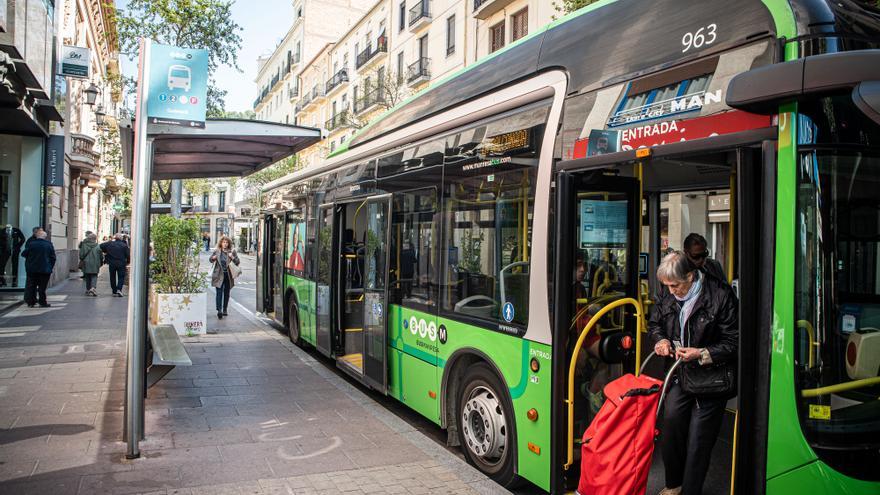 El govern de Manresa celebra el 32% més d’usuaris del bus i Junts replica que sense cobrar no té mèrit