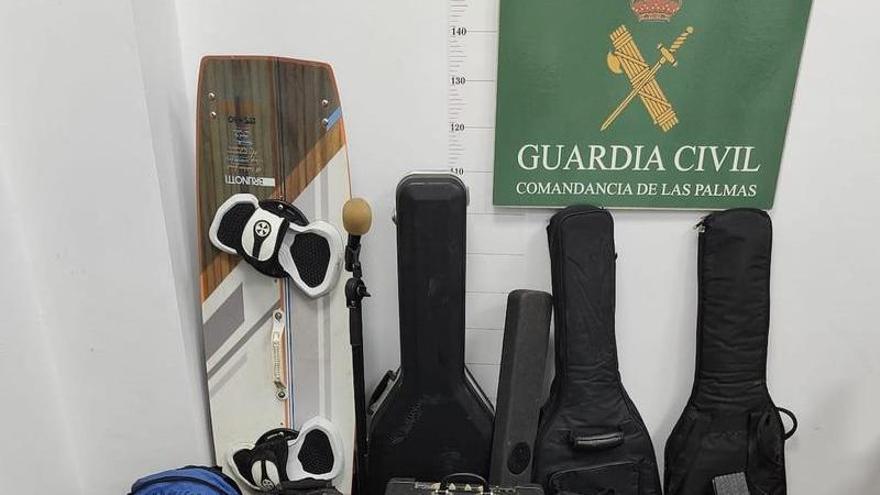 Asalta una vivienda en Fuerteventura y le deja al morador una caja registradora robada