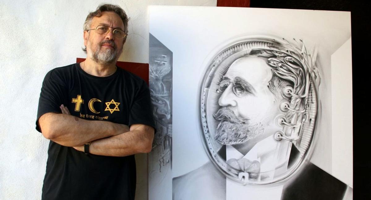 Pedro Marco con su retrato deRuperto Chapí.   | PEDRO MARCO