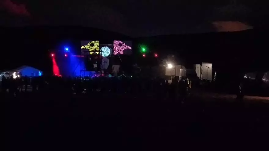 Drogas, alcohol y altos decibelios: así era por dentro la 'rave' ilegal cerca de Zaragoza