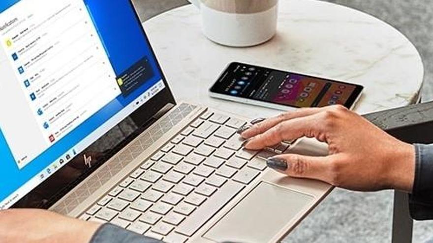 Windows 10 ja permet rebre a l&#039;ordinador les notificacions d&#039;un mòbil Android