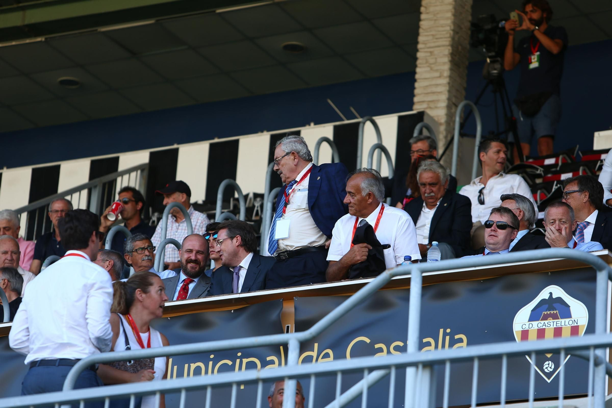 Galería | Búscate en las últimas visitas de la selección española al SkyFi Castalia
