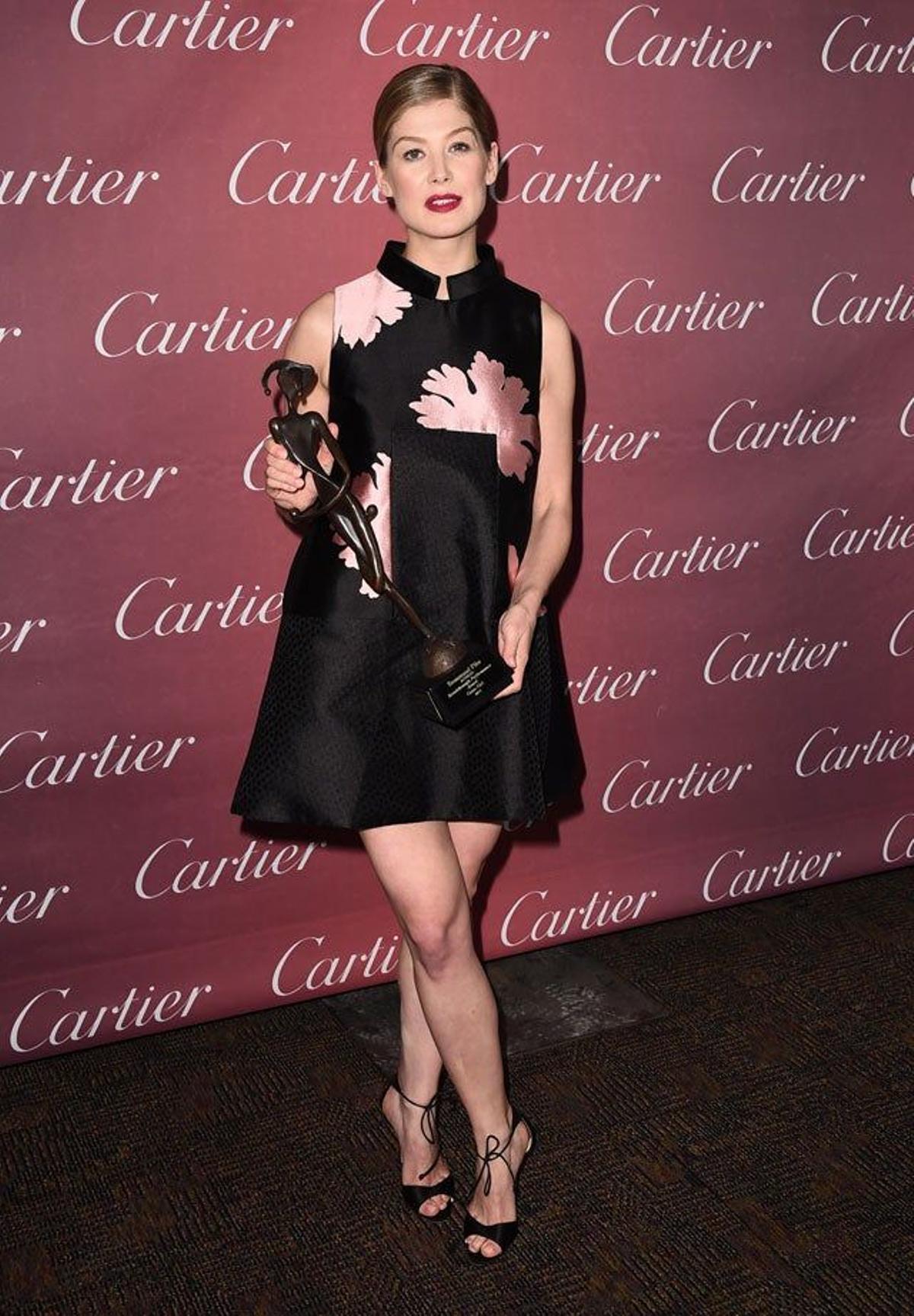 Rosamund Pike  en la gala Palm Springs