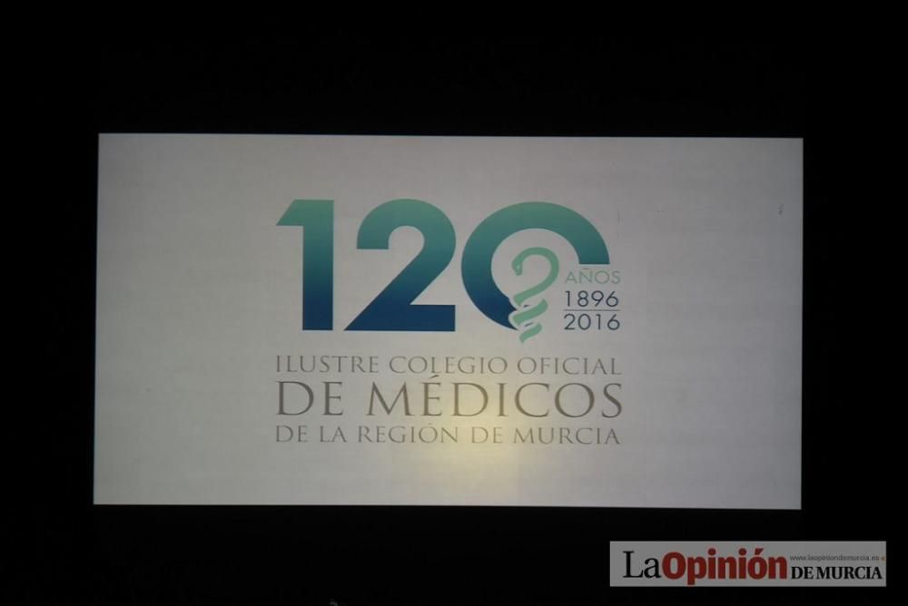 120 aniversario del Colegio de Médicos