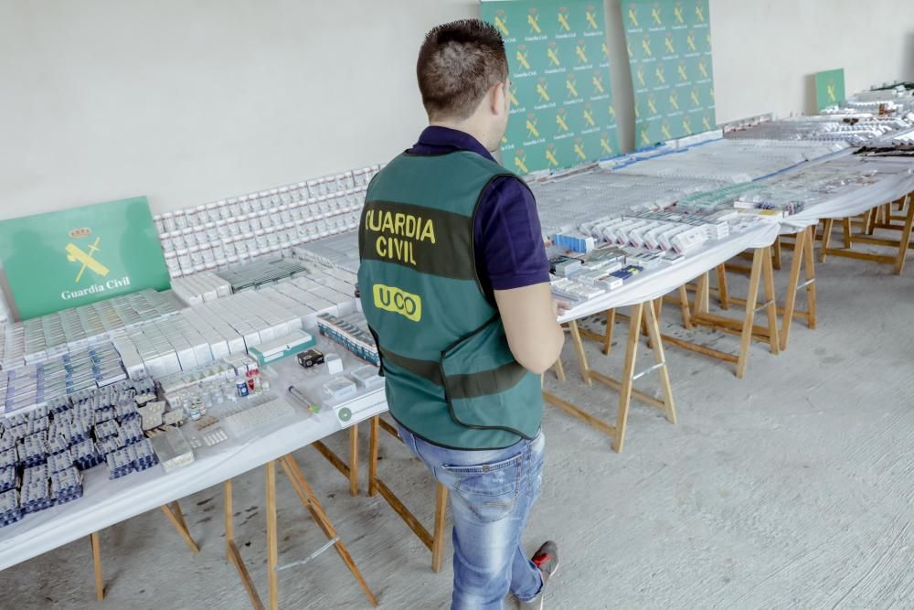 La Guardia Civil desmantela la mayor red de venta ilegal de fármacos de Europa