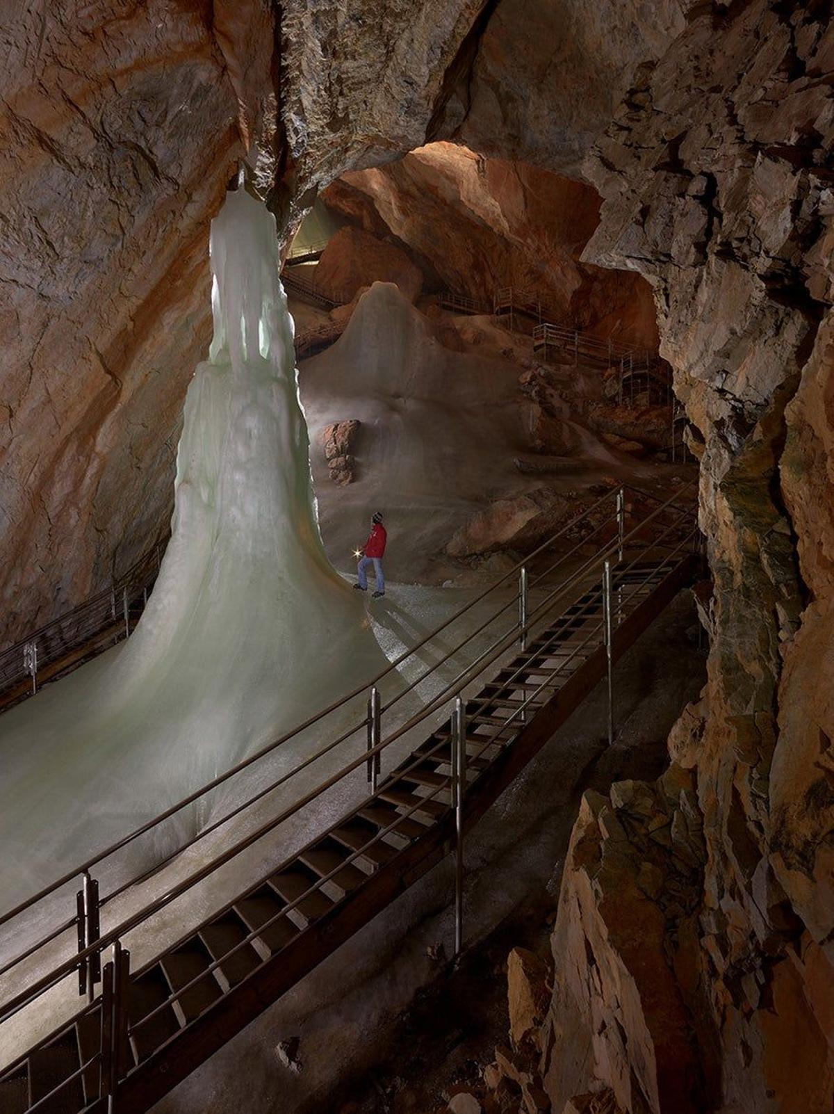 Cueva Eisriesenwelt en Austria