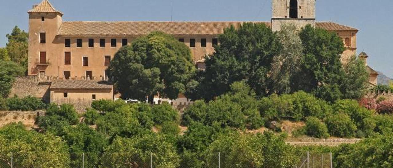 Sant Jeroni de Cotalba i el palau, dos espais que conegué el senyor de Ròtova.