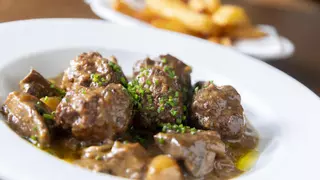Estas son las mejores albóndigas de España: un plato redondo