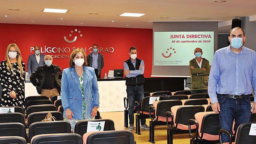 Reunión de la junta directiva del polígono de San Cibrao.