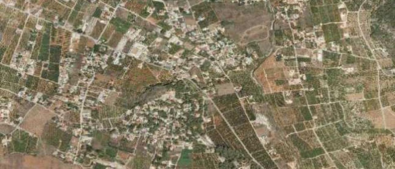 Imagen aérea de la Safor, donde se han intensificado las labores de detección de viviendas ilegales durante los últimos años.