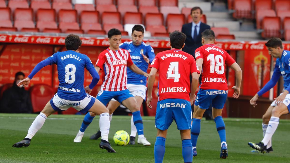 En imágenes: el derbi entre el Sporting y el Real Oviedo