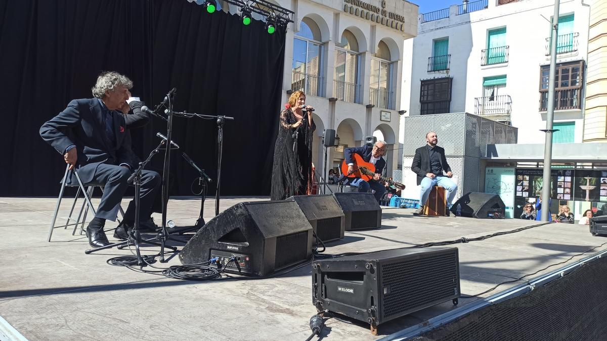 Estrella Morente da un concierto en Lucena, durante la conmemoración del Día de Andalucía.