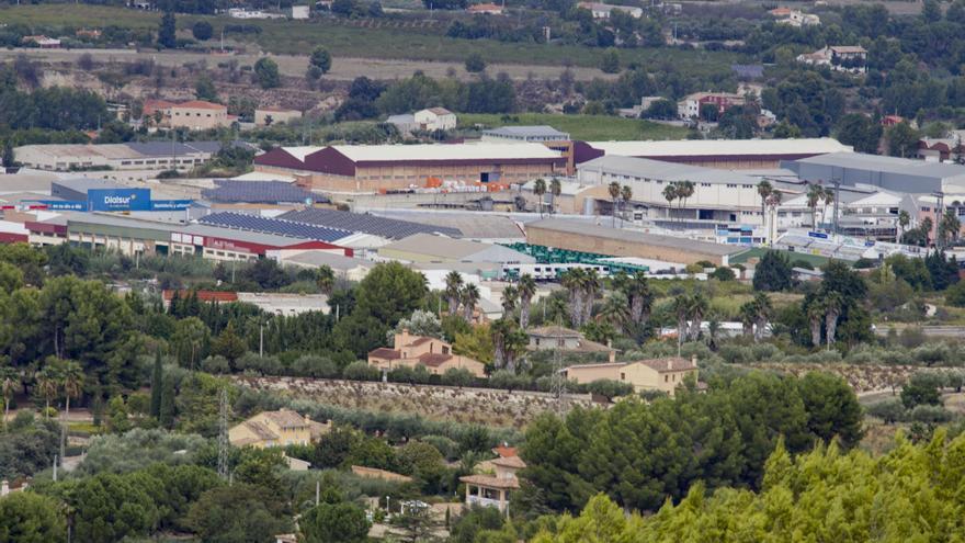 Un 25% de la energía verde producida por el textil de la Vall se echa a perder