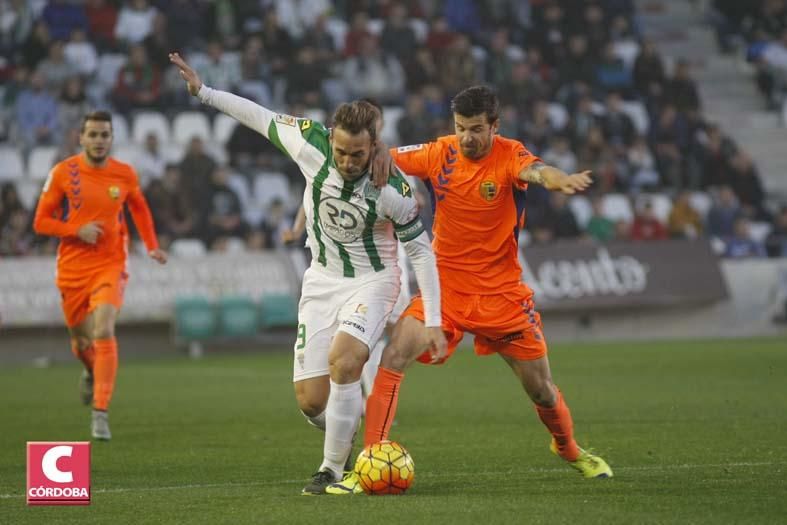 FOTOGALERÍA / El Córdoba CF vence al Llangostera