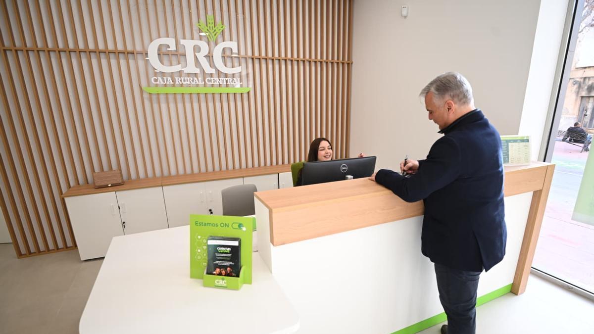 CRC da un nuevo paso en su estrategia de proximidad con la apertura de una moderna oficina en Novelda