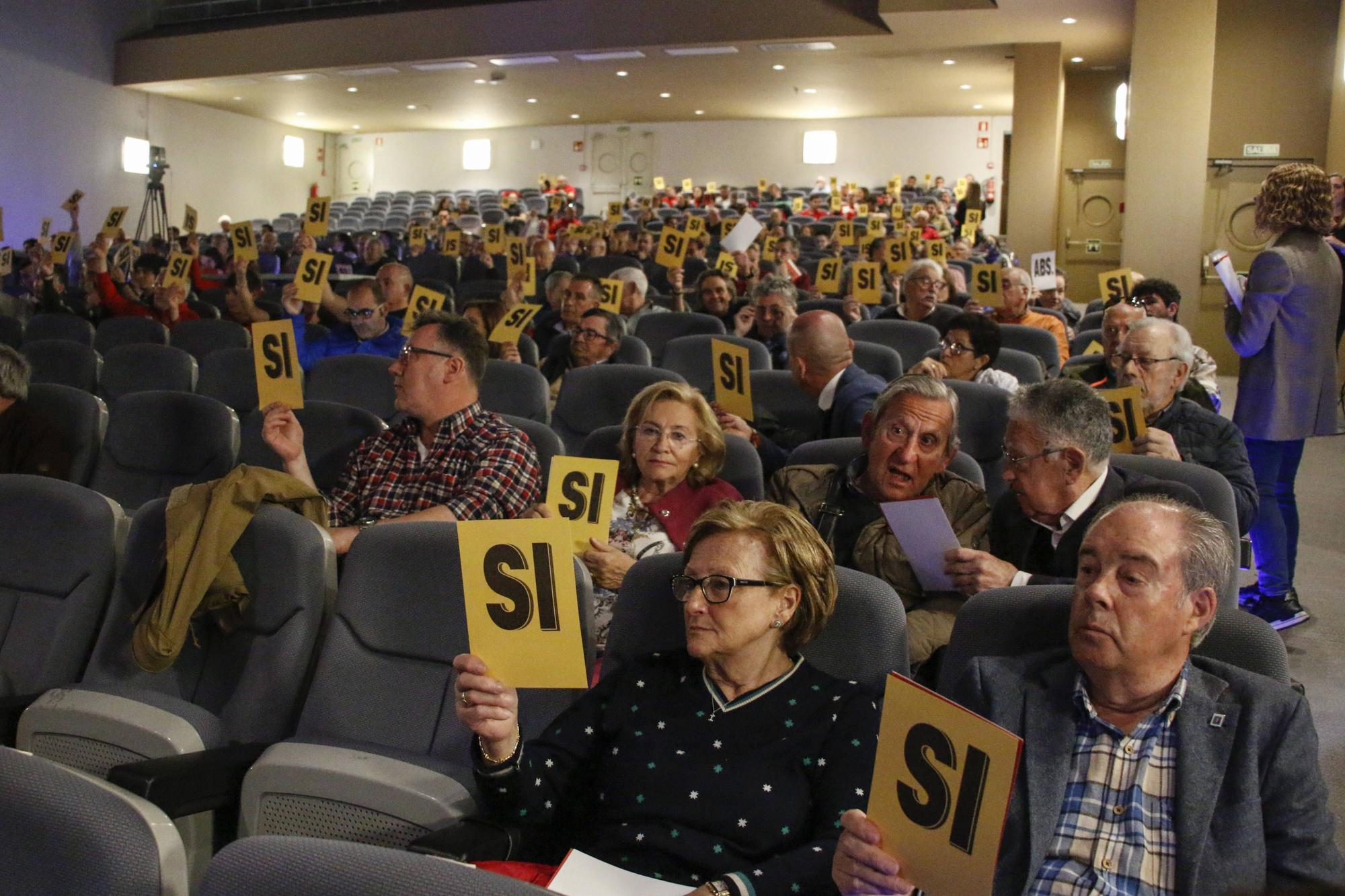En imágenes: El Grupo Covadonga celebra su asamblea de socios