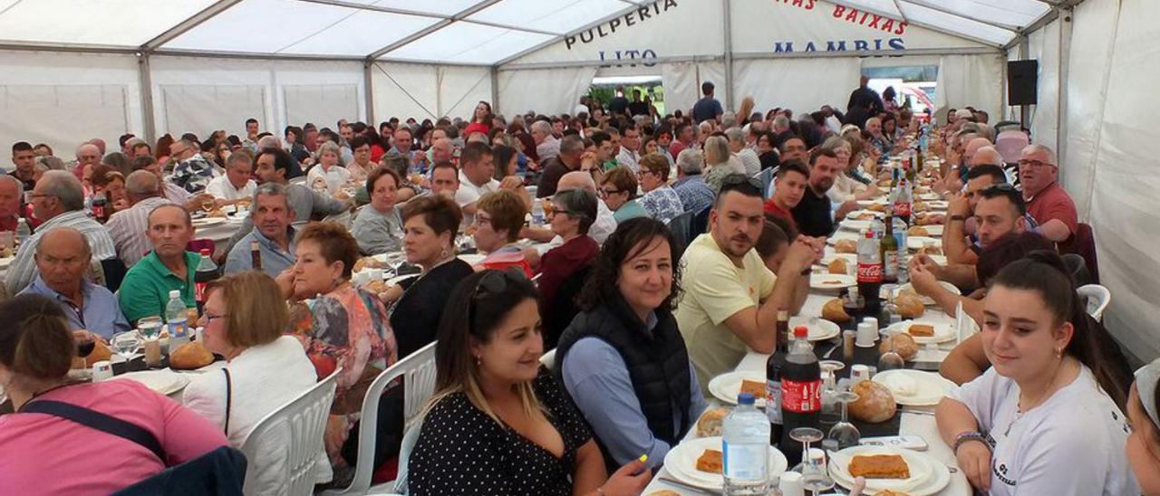Fiesta para celebrar el aniversario de la radio municipal  | FDV
