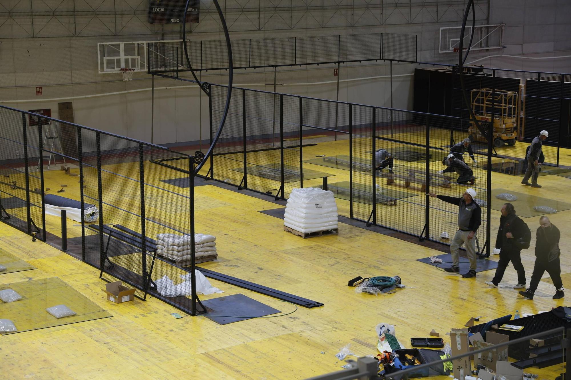 Los preparativos para el Gijón Premier Padel P2, en imágenes