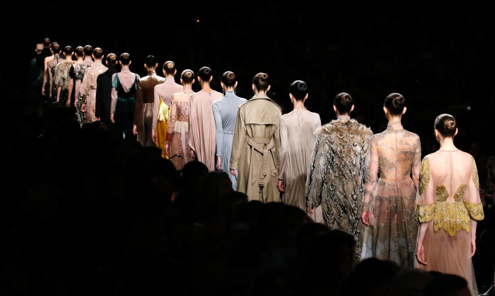 Desfile de Valentino en París