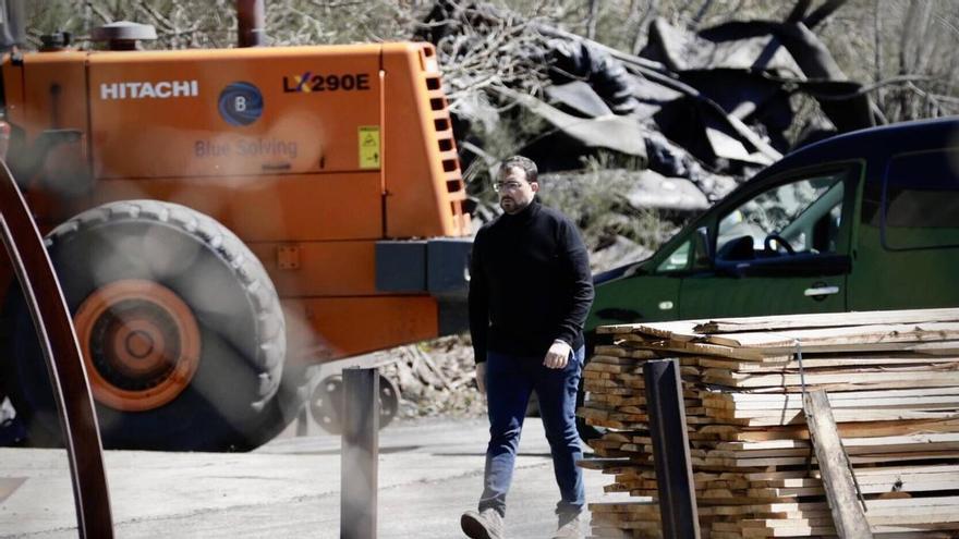Barbón insta a los supervivientes de Cerredo a "comunicar" al juzgado que "los inspectores miraron para otro lado" con la extracción de carbón