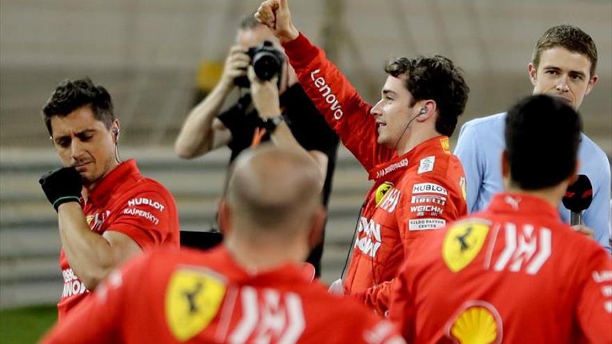 Leclerc logra la ‘pole position’ y monta el lío