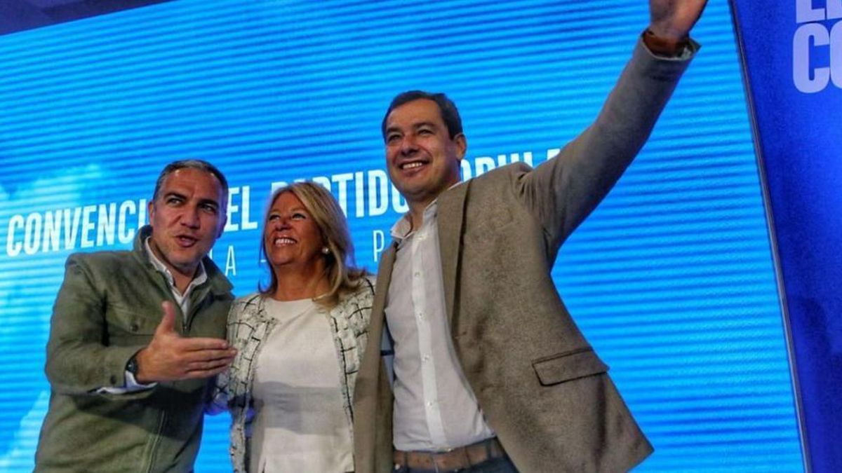 Elías Bendodo, Ángeles Muñoz y Juanma Moreno, en una imagen de archivo.