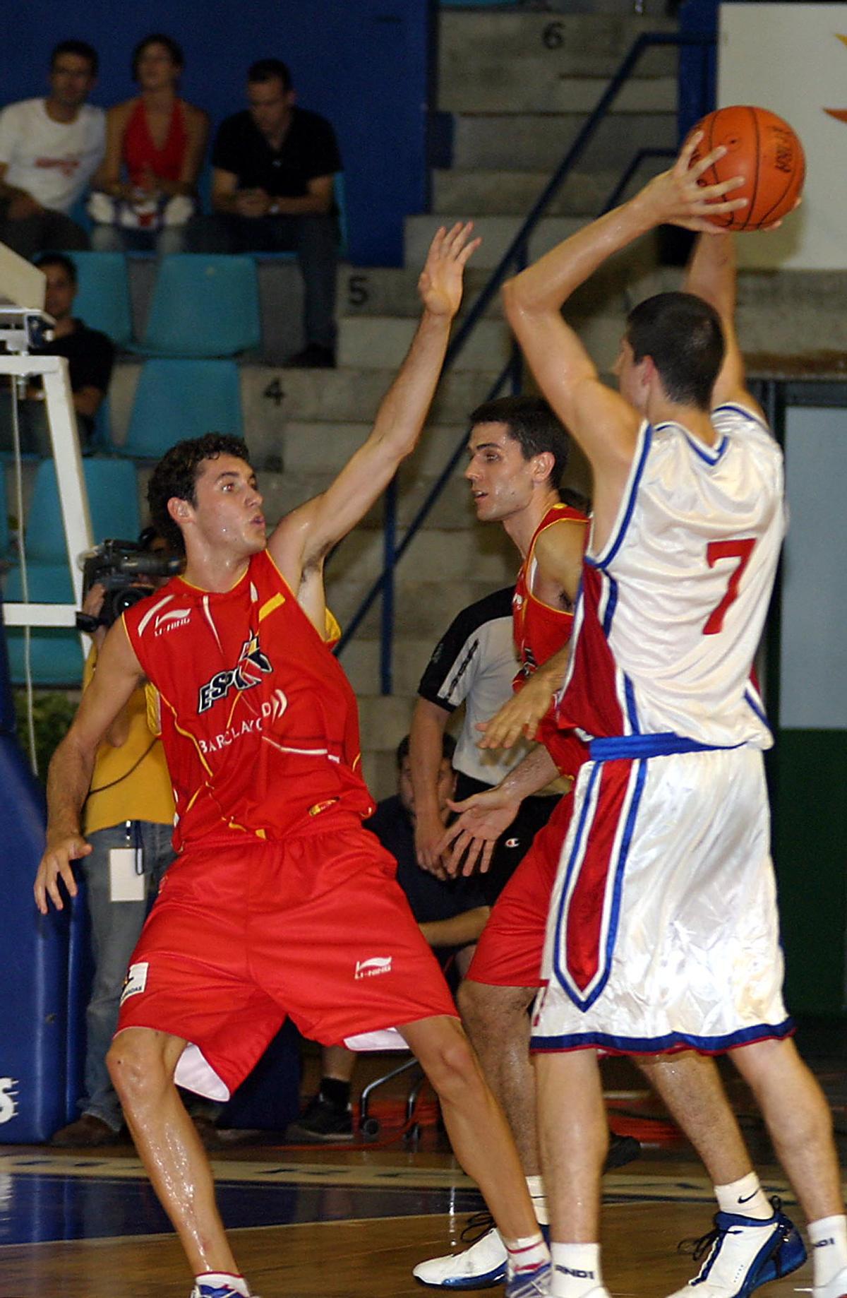Baloncesto. Año 2004, Rudy Fernández en el partido de su debut con España ante Croacia