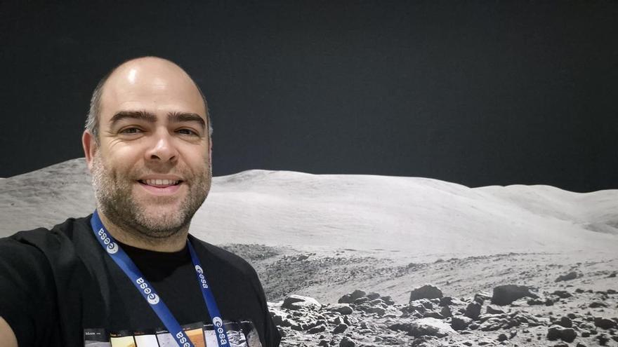 El ingeniero aeroespacial Alejandro Cardesín llega a Gijón: "El eclipse será una oportunidad fantástica para tomar perspectiva de lo pequeños que somos"