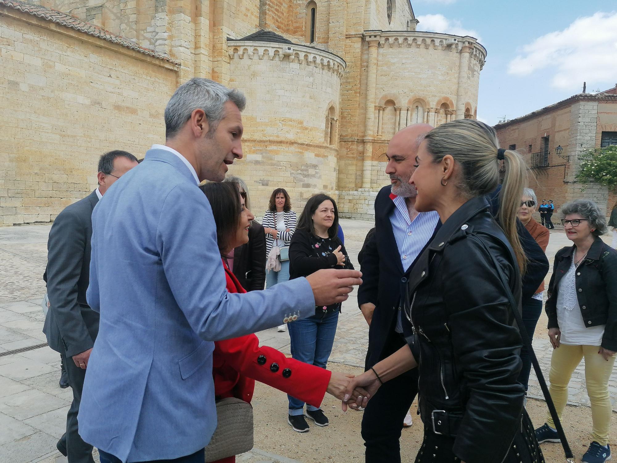 La visita de la ministra Margarita Robles a Toro, en imágenes