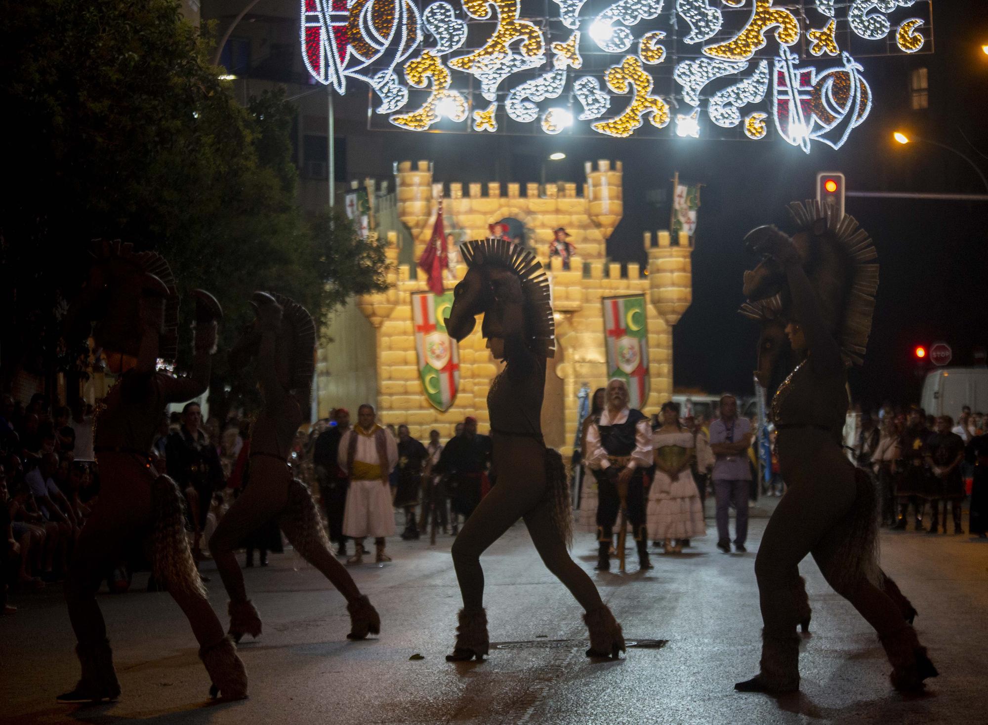 Las fiestas de Moros y Cristianos de Altozano, en Alicante, viven sus fechas principales desde esta noche con el desfile infantil y la embajada