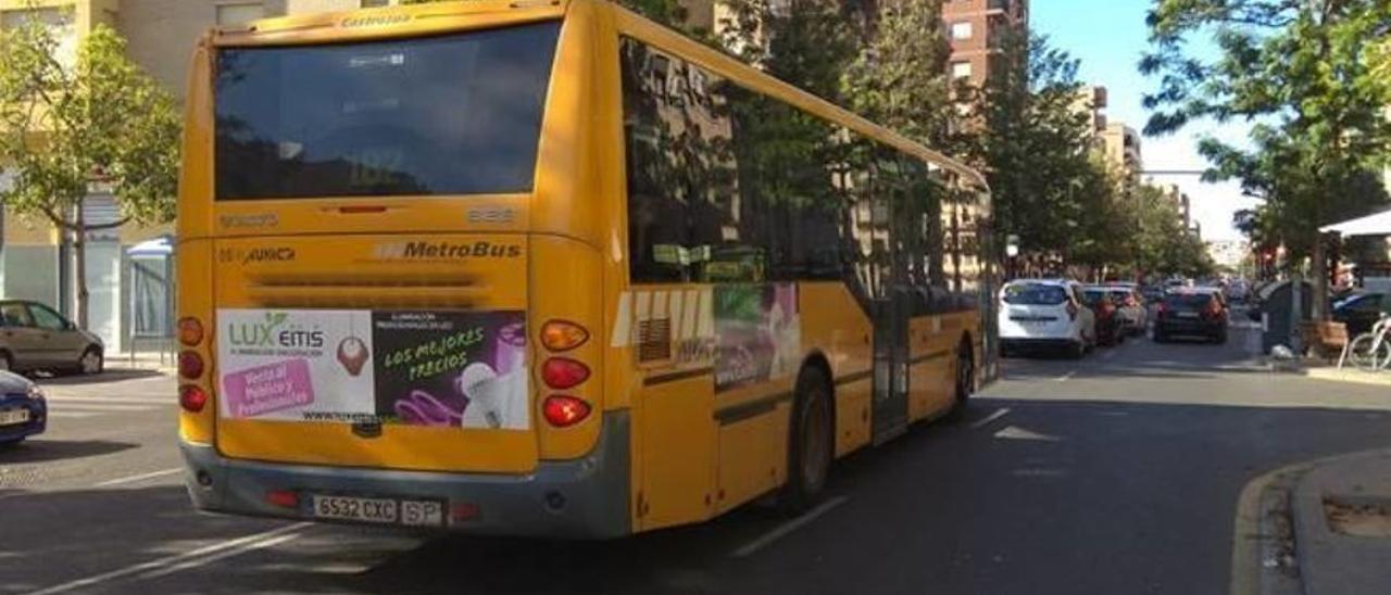 Línea 5 que cubre Silla -Valencia, a su llegada a la capital.