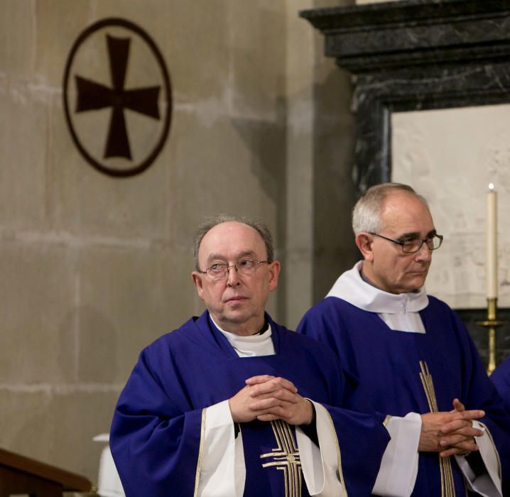 El obispo de la Diócesis de Orihuela-Alicante, Jesús Murgui, ha presidido la Santa Misa Jubilar.