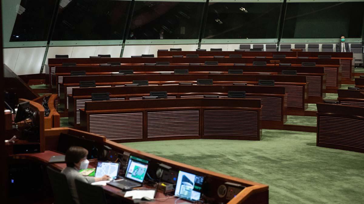 Hong Kong amanece sin líderes opositores tras la renuncia masiva.