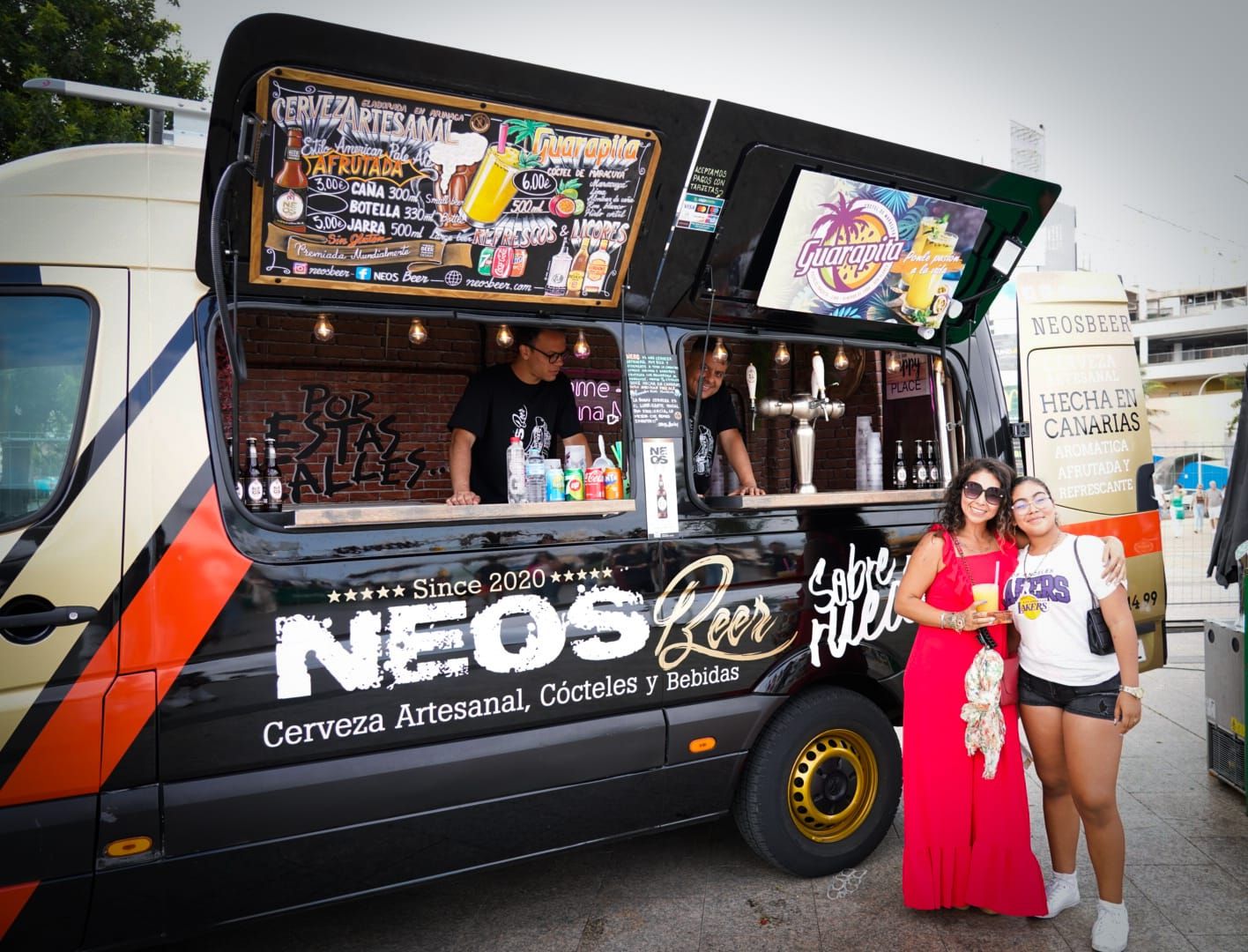 Cerveza artesanal Neos, fabricada en Agüimes