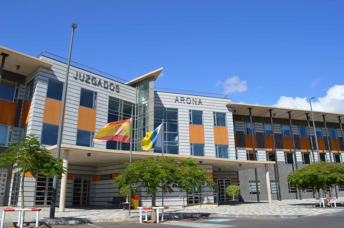 Palacio de Justicia de Arona.