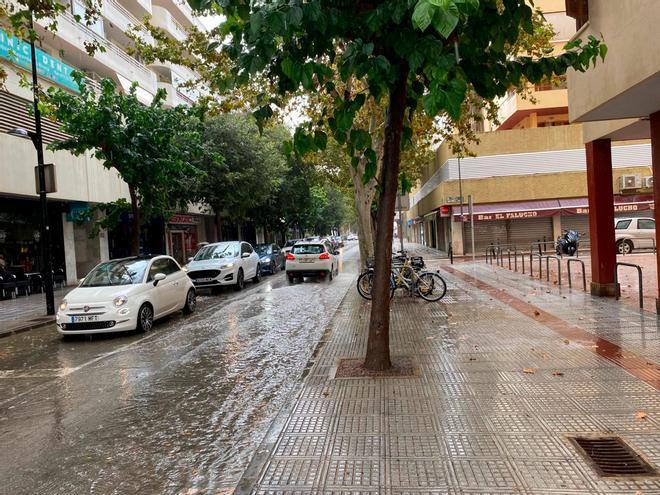 Inundaciones fecales en diferentes puntos de Ibiza tras la lluvia