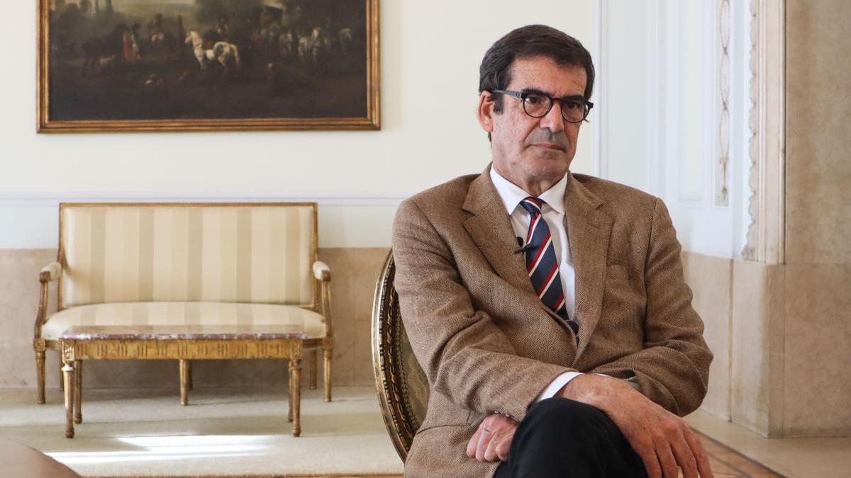 El alcalde de Oporto, Rui Moreira, durante su entrevista con EFE