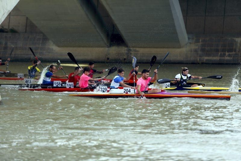 Campeonato de regatas en el Ebro