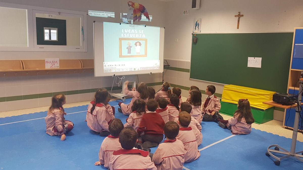 Taller de finanzas para niños de ValueKids impartido en un colegio de madrid