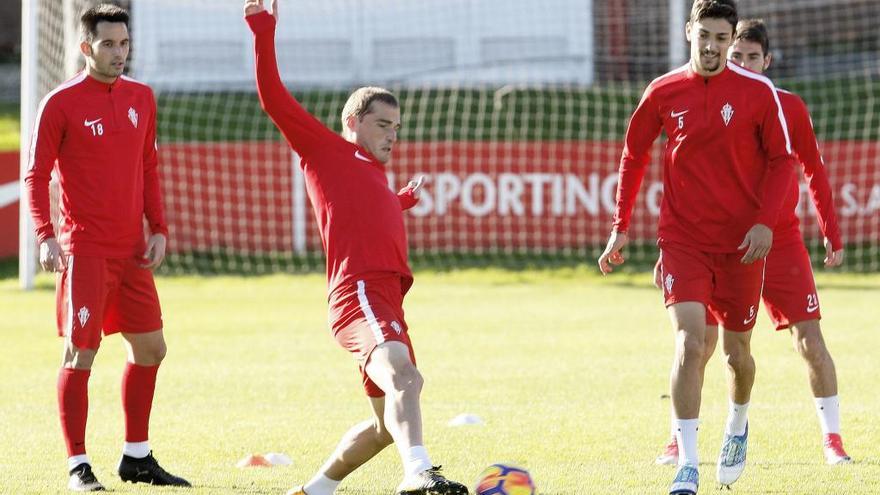 Alex Bergantiños, novedad en el entrenamiento del Sporting