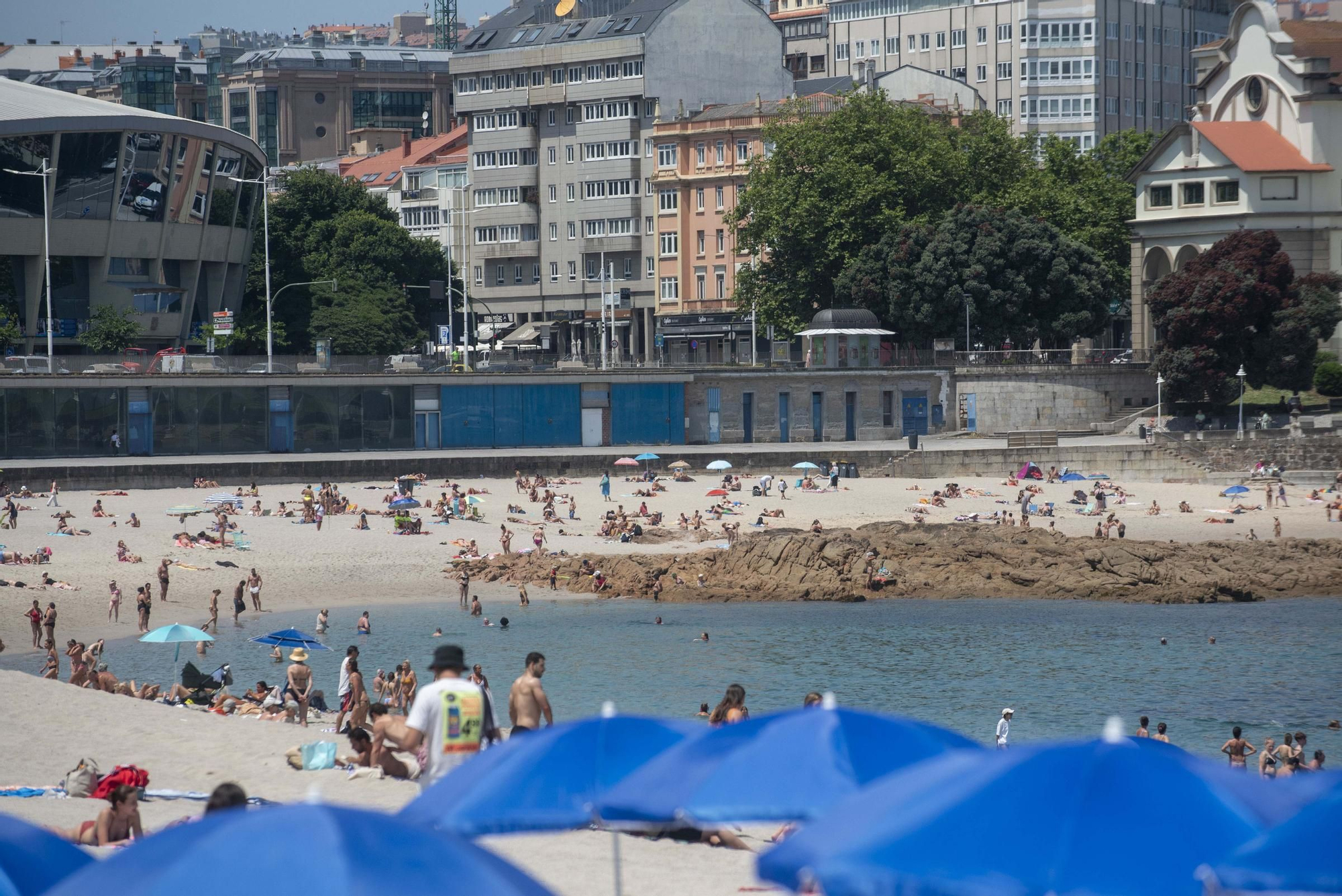 Nueva jornada de calor intenso, con termómetros que rozan los 30 grados en A Coruña