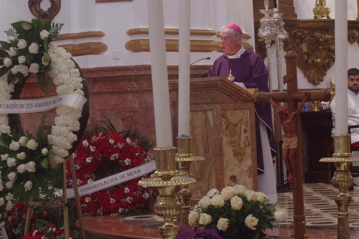El funeral del sacerdote Manuel Ángel Santiago, en imágenes El funeral del sacerdote Manuel Ángel Santiago, en imágenes