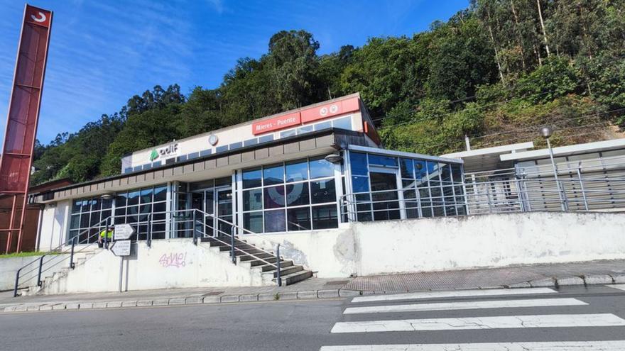 La estación de tren de Mieres del Camino. | A. Velasco