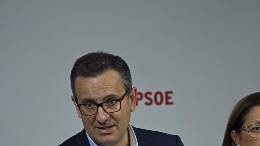 La batalla por el control del PSOE se traslada ahora a los municipios