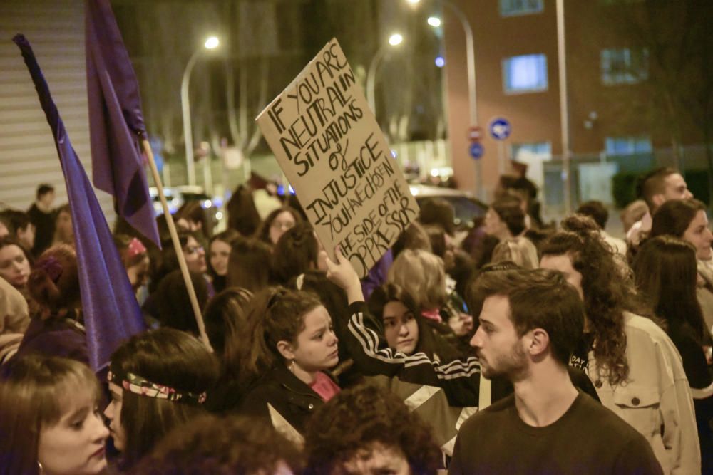 Manifestació feminista del 8M a Manresa