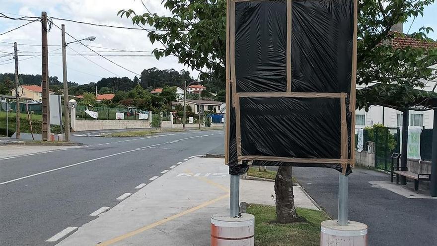 El Juzgado ordena a Oleiros cubrir los carteles en O Couto tras la denuncia de la Xunta