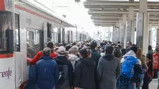 Catalá y Renfe, enfrentados por las modificaciones de los destinos de Cercanías para evitar aglomeraciones en la mascletà