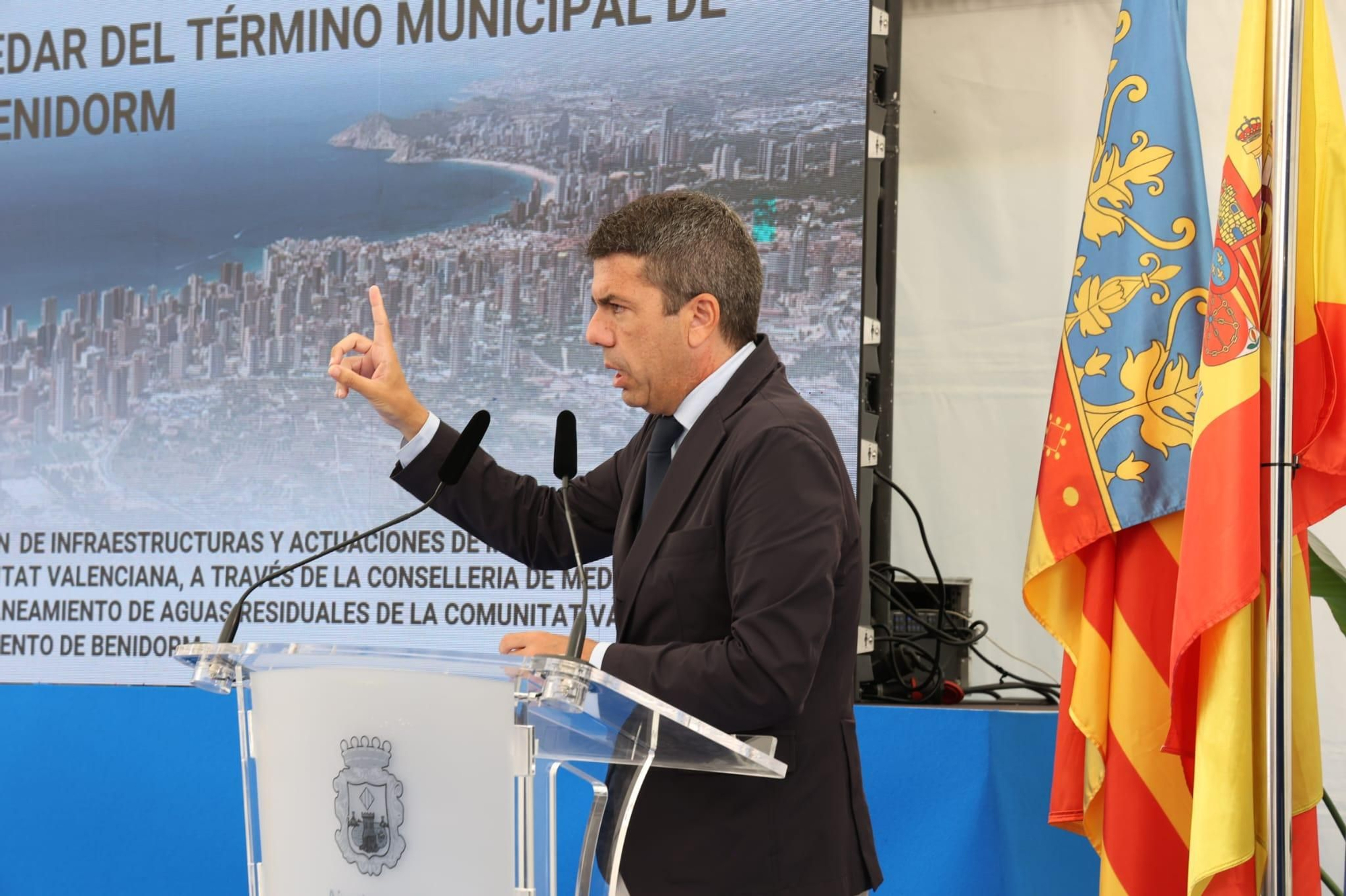 Visita de Carlos Mazón a Benidorm con motivo de la charla sobre las mejoras en la estación de bombeo y la depuradora