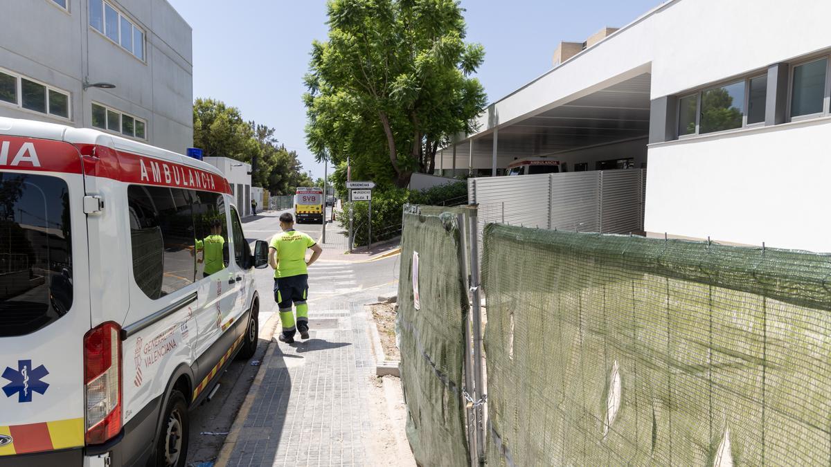 Zona de obras paralizadas en Urgencias del Hospital de Sant Joan, este martes